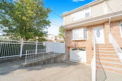 49 Endview St, Staten Island, NY 10312 - photo 3