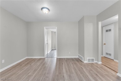 18405 Libby Rd unit 3, Maple Heights, OH 44137 - photo 7