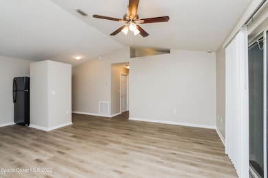 020-photo-living-room-11999363