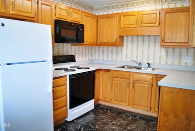 4 3027 Maple Avenue K3 - Kitchen