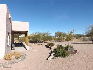 DESERT SURROUNDINGS