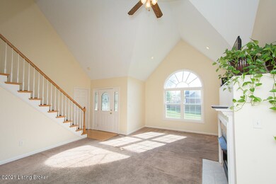 8522 William Cummins Ct, Louisville, KY 40228 - photo 4