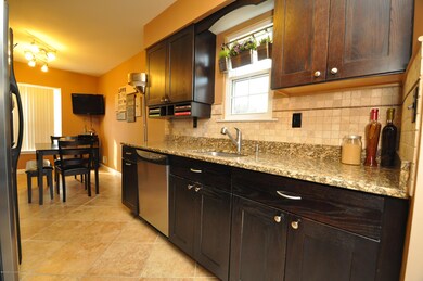 10 Brewster Cir, Old Bridge, NJ 08857 - photo 5