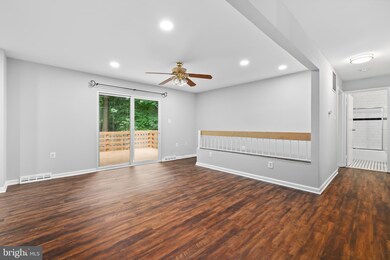 11591 Embers Ct, Reston, VA 20191 - photo 6