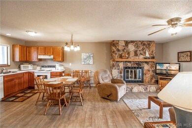 Living to Dining and Kitchen