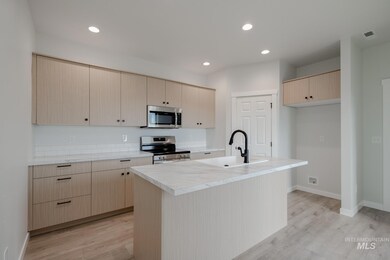 3042 E Boulder Basin Dr, Kuna, ID 83634 - photo 4