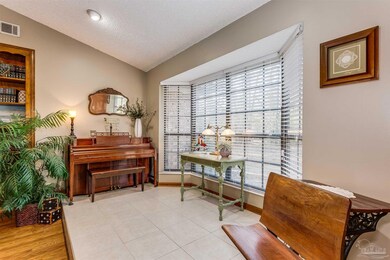 8916 Klondike Rd, Pensacola, FL 32526 - photo 4