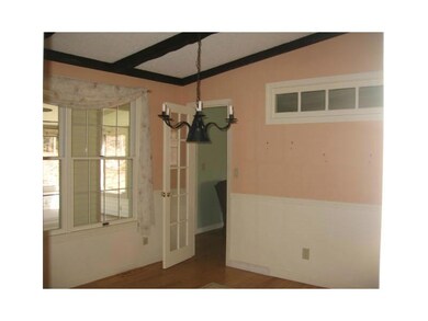Dining Room. Dinning room with wide plank hardwood