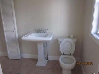 16 Rebecca Ln, Dracut, MA 01826 - photo 5