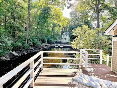 83 Maltbie Ave, Stamford, CT 06902 - photo 3