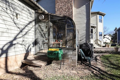 624 S Keller Park Dr, Appleton, WI 54914 - photo 4