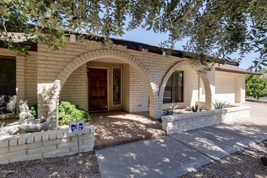 10430-North-77th-Street-4