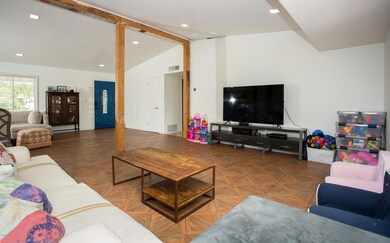Great Room 7