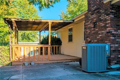 19204 E. 15th St. N. Independence, MO 64056. House