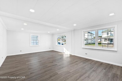 515 Sampson St, Old Forge, PA 18518 - photo 5