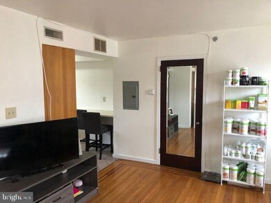 914 W Lancaster Ave unit A, Bryn Mawr, PA 19010 - photo 2
