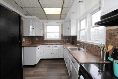 4802 Main St, Whitehall, PA 18052 - photo 4