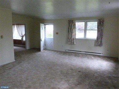 3247 Fennel Rd, Pennsburg, PA 18073 - photo 4