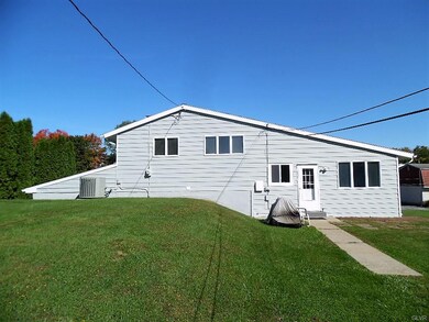 230 Ohio Ave, Whitehall, PA 18052 - photo 4