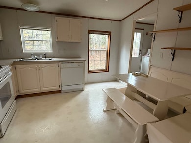 100 Treasure Hills Rd E, Johnson, VT 05656 - photo 4