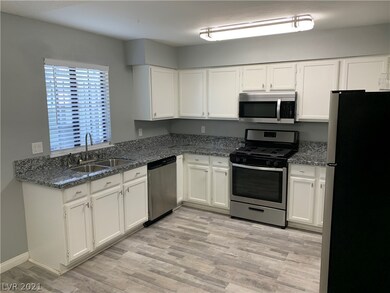 7060 Burcot Ave unit A77, Las Vegas, NV 89156 - photo 6