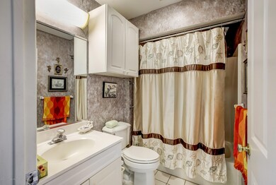 015_Bathroom - Copy - Copy - Copy