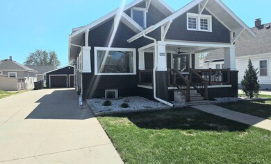 1203 W Park Ave, Norfolk, NE 68701 - photo 2