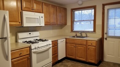 184 Manzella Ct unit 186, Rockland, MA 02370 - photo 2