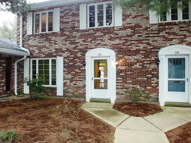 910 Edgell Rd unit 912A, Framingham, MA 01701 - photo 3