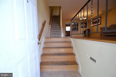 5637 Chelwynd Rd, Halethorpe, MD 21227 - photo 3