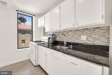 2633 Adams Mill Rd NW unit 403, Washington, DC 20009 - photo 5
