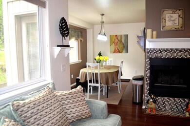 Dining Area Entry