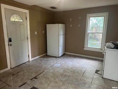 1115 E 14th St, Davenport, IA 52803 - photo 7