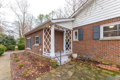 605 E Pryor St, Athens, AL 35611 - photo 5