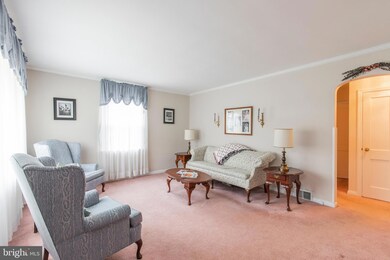 95 Glen Cir, Broomall, PA 19008 - photo 5