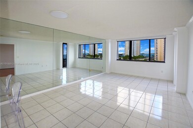 Brickell Key Two Condo unit 1120, Miami, FL 33131 - photo 4