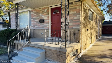 14220 Freeman St, Warren, MI 48089 - photo 4