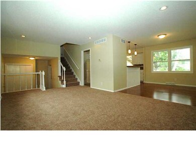 THIS SHOWS THE MAIN FLOOR LAY OUT OF THE HOME.
