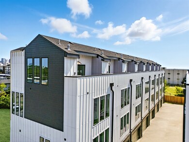 312 N Lancaster Ave unit 103, Dallas, TX 75203 - photo 2