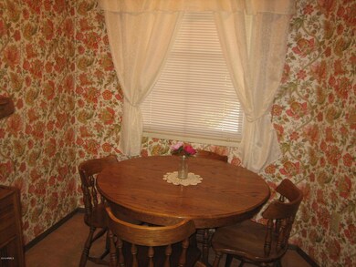 10544 W Ocotillo Dr, Sun City, AZ 85373 - photo 4