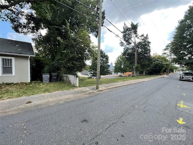 1608 Duckworth Ave, Charlotte, NC 28208 - photo 2