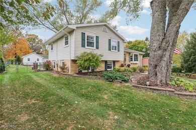 1236 Glennview St NE, Canton, OH 44721 - photo 2