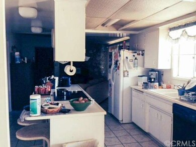 69023 Alta Loma Dr, Twentynine Palms, CA 92277 - photo 4