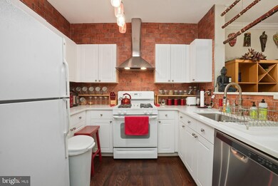 11327 Aristotle Dr unit 5-109, Fairfax, VA 22030 - photo 4