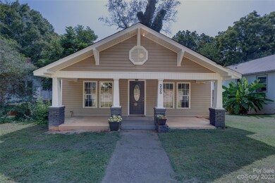 225 E End Ave, Statesville, NC 28677 - photo 3