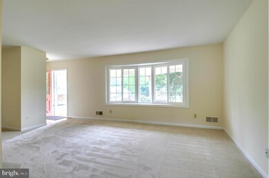 7404 Forrester Ln, Manassas, VA 20109 - photo 5