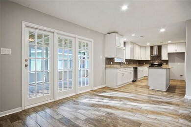 7519 Deep Forest Dr, Houston, TX 77088 - photo 4