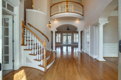 BREATHTAKING ENTRY!