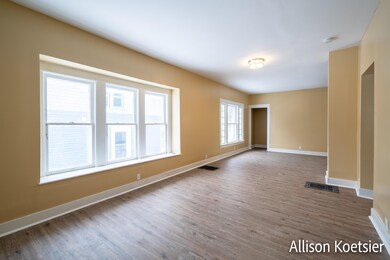 642 Neland SE, Grand Rapids, MI 49506-5