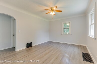 5202 Bogart St, Lansing, MI 48911 - photo 2
